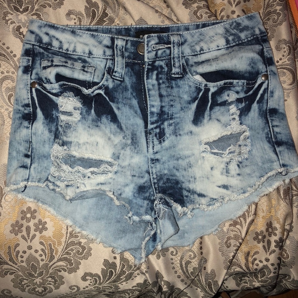 High waisted jeans